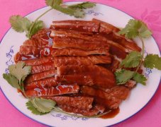 鹵豬腸頭
